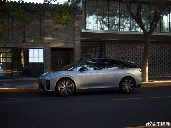 理想 i6 新形态五座 SUV 官宣 9 月 26 日上市：车长 4.95 米、低风阻造型设计