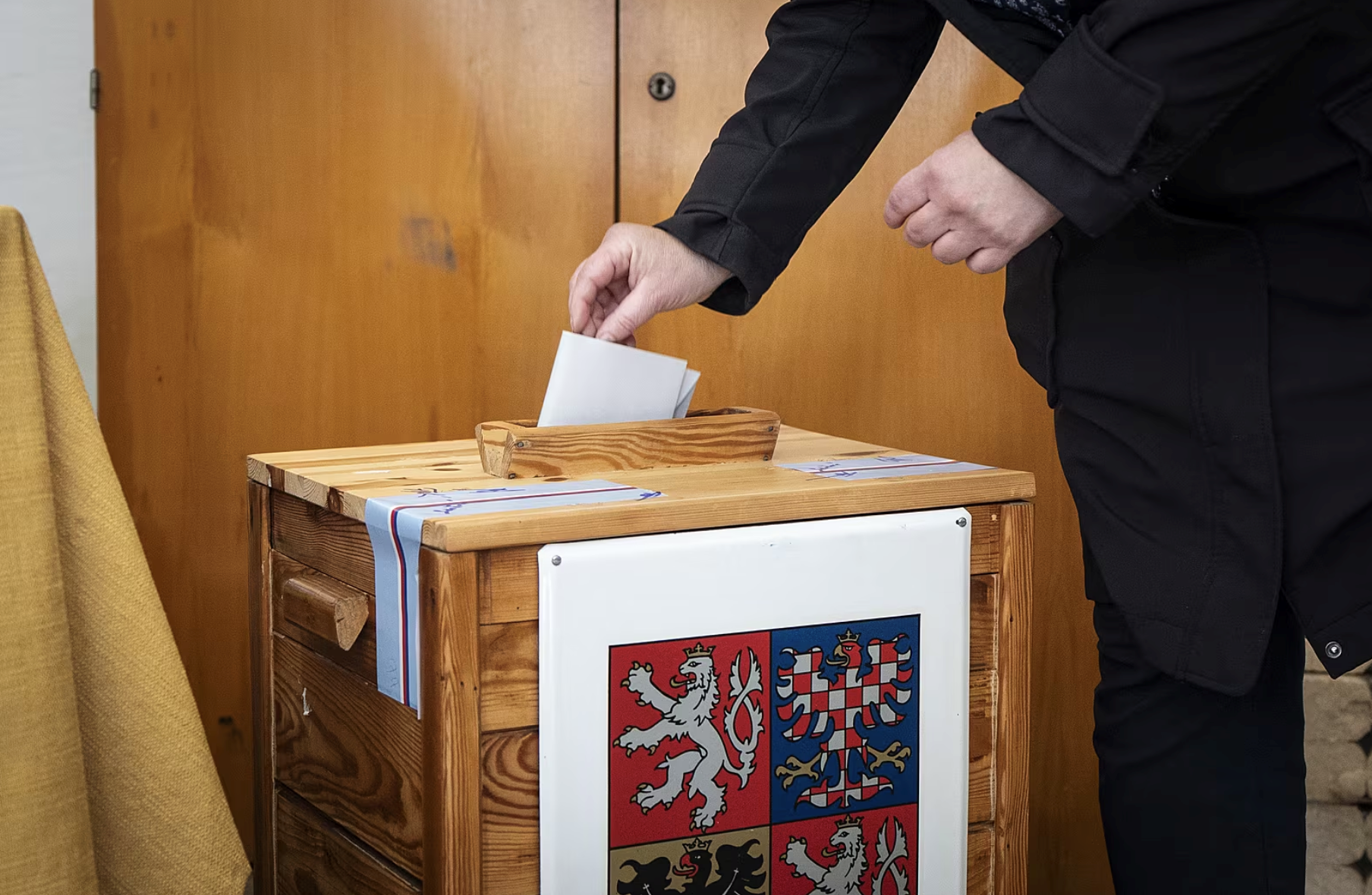 捷克2025年议会众议院选举投票结束